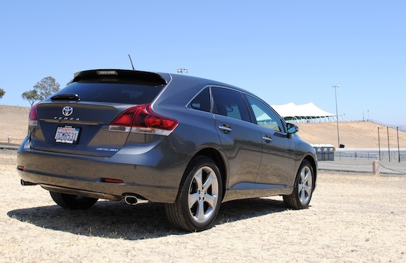 what is the weight of a toyota venza #4